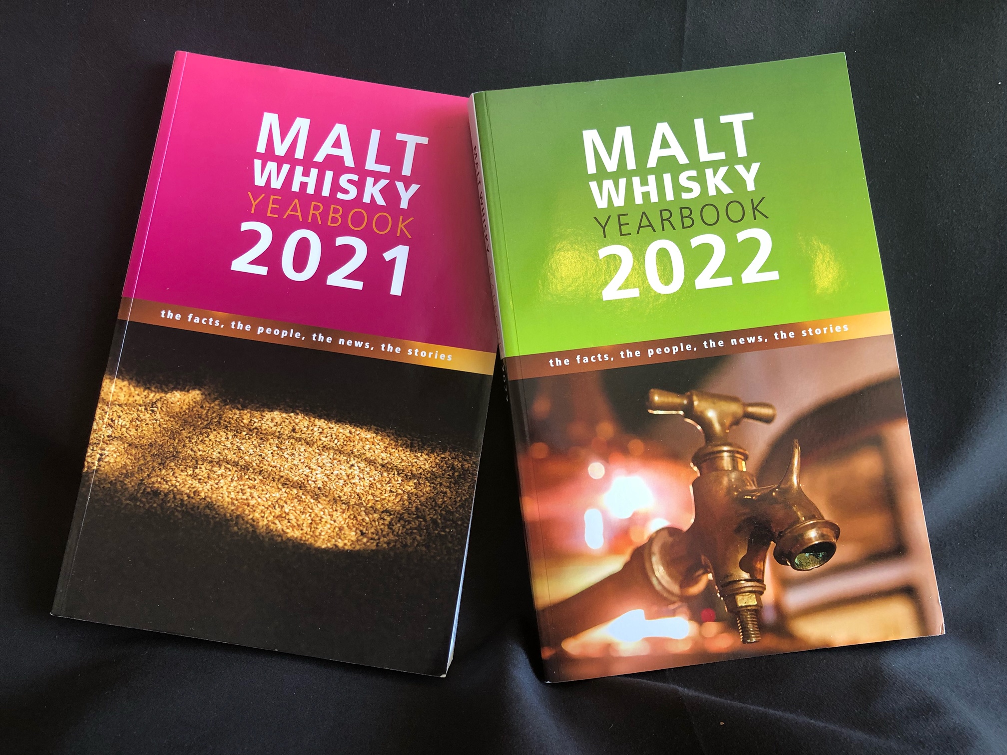 BOOZE PRESS BOOKSHELF - 2022 EDITION: MALT WHISKY YEARBOOK